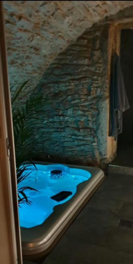 Jaccuzi & Spa Des Caves Stanislas Nancy Ngoại thất bức ảnh