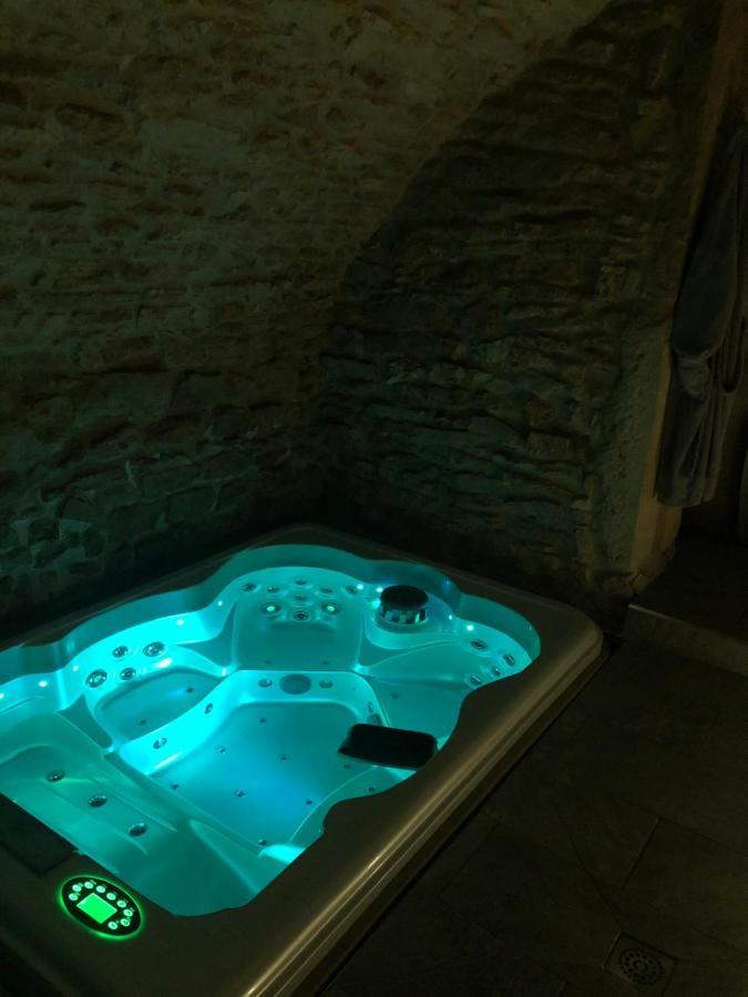 Jaccuzi & Spa Des Caves Stanislas Nancy Ngoại thất bức ảnh