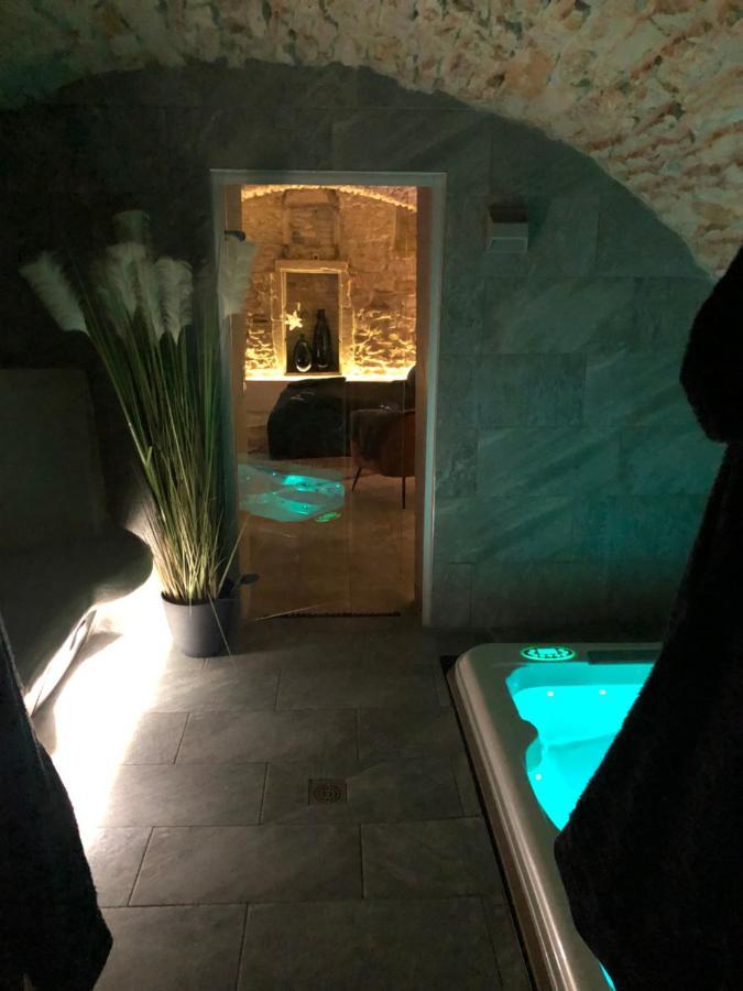 Jaccuzi & Spa Des Caves Stanislas Nancy Ngoại thất bức ảnh